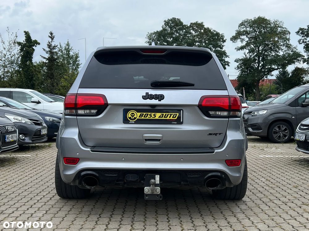 Jeep Grand Cherokee - 8