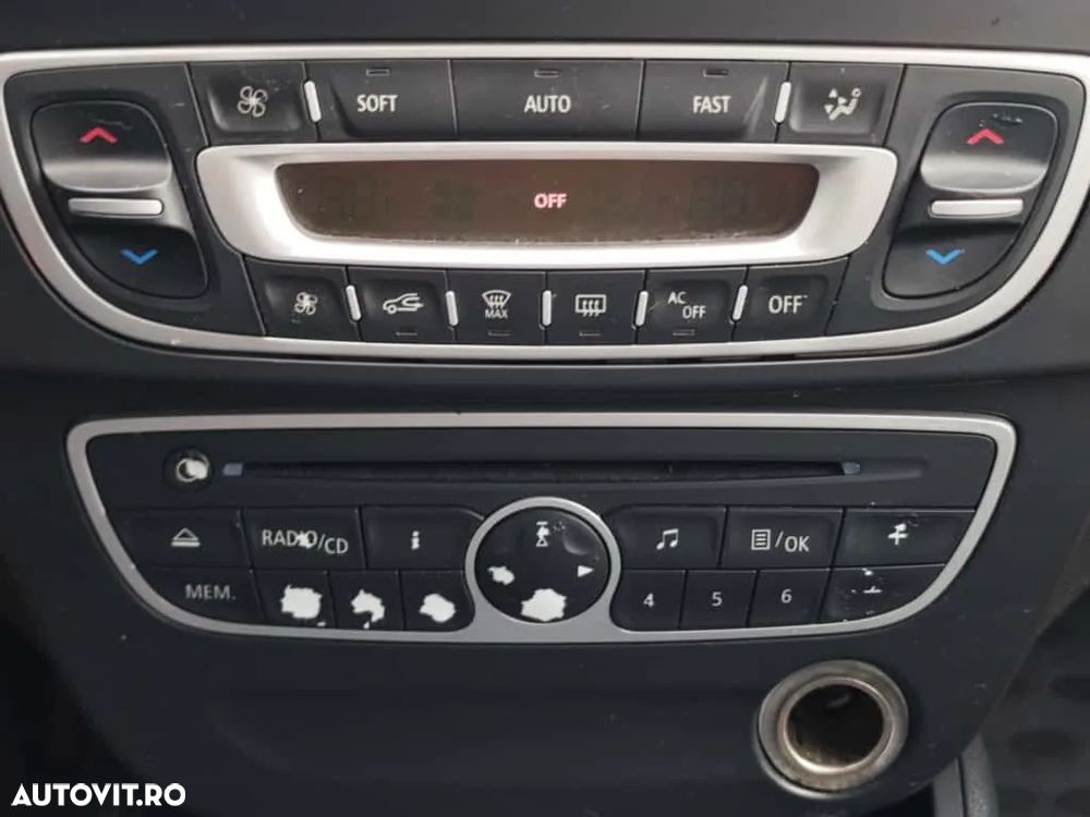 Renault Fluence 1.5dCi Dynamique - 19