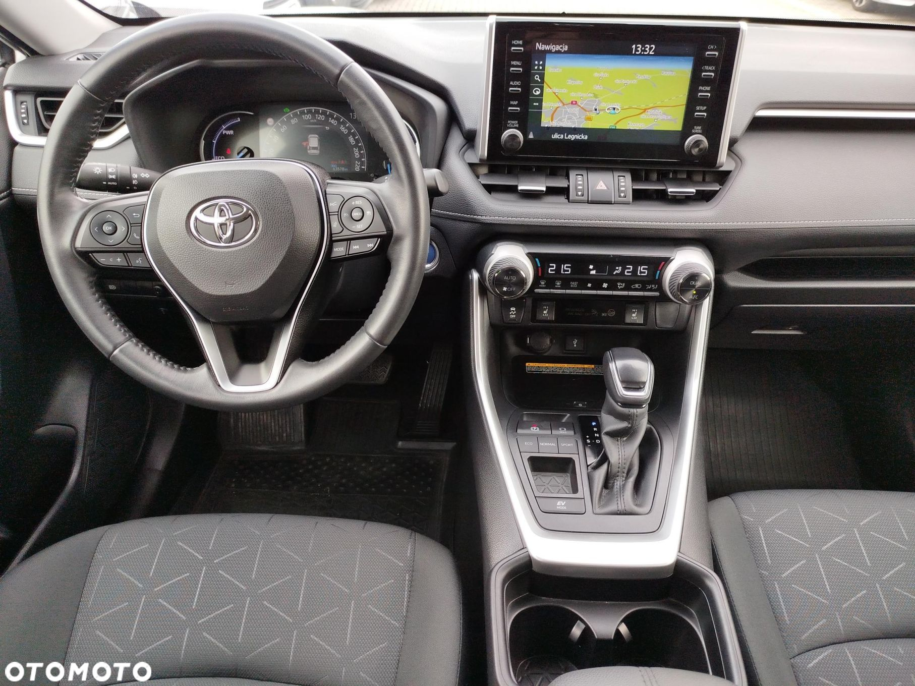 Toyota RAV4 - 11