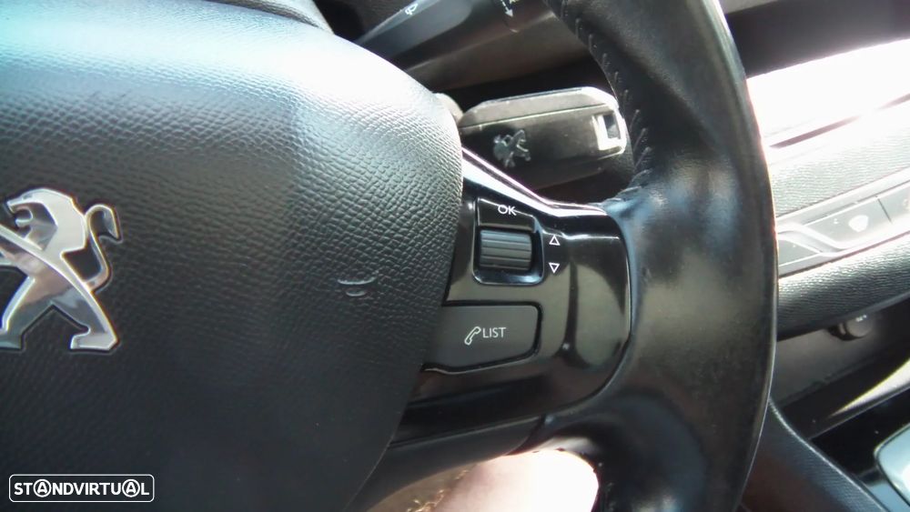 Peugeot 308 SW BlueHDi 120 Stop & Start Nível 2 Business-Line - 21