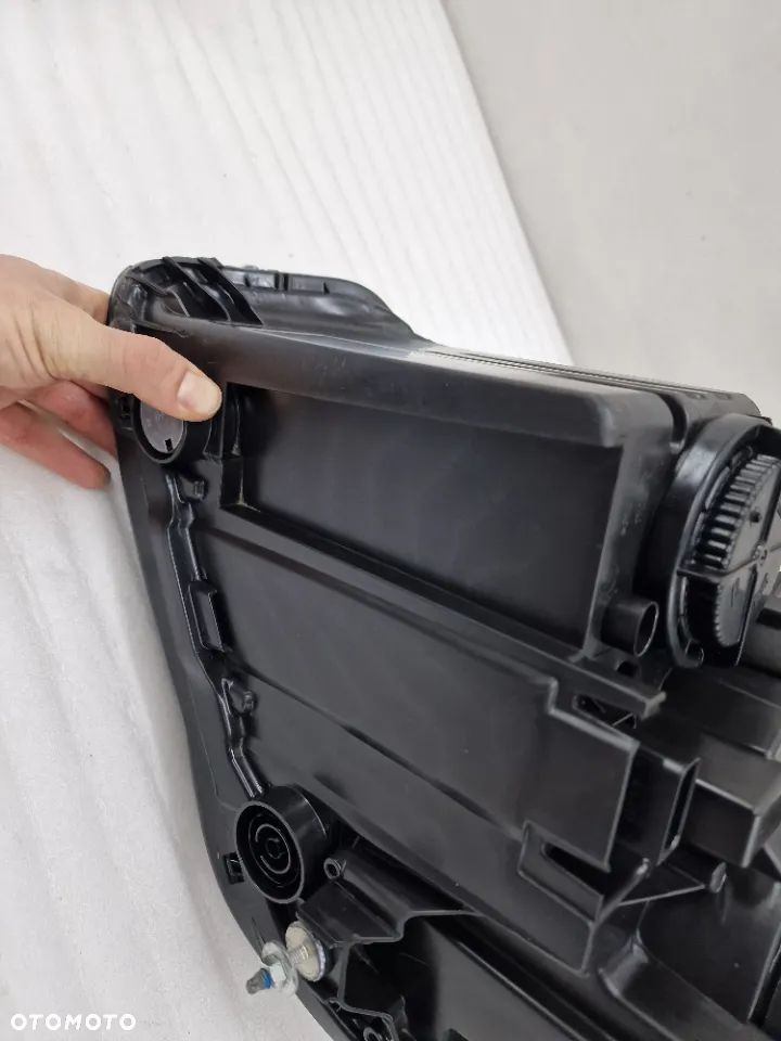 OPEL CORSA F 19- PRAWA ZWYKŁA LAMPA PRZEDNIA PRZÓD , NR 39162649 , NR AUKCJI LL561 - 21