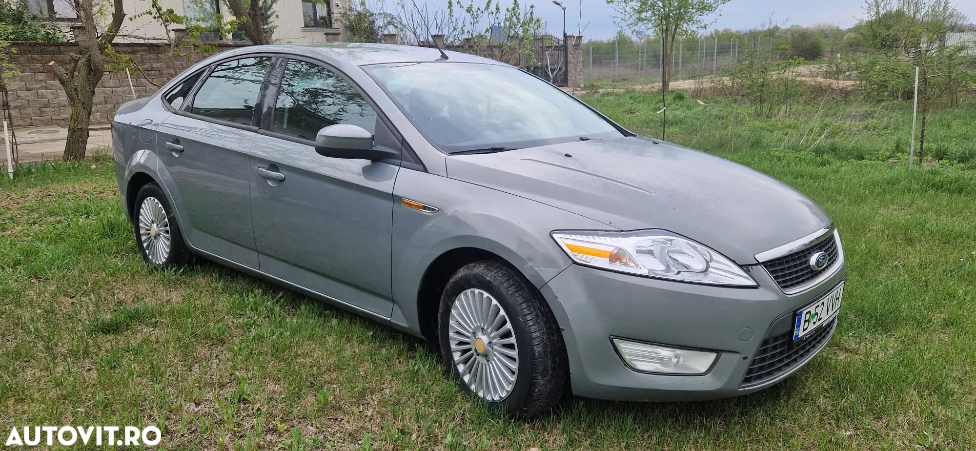 Ford Mondeo 2.0 PFi Ghia - 2