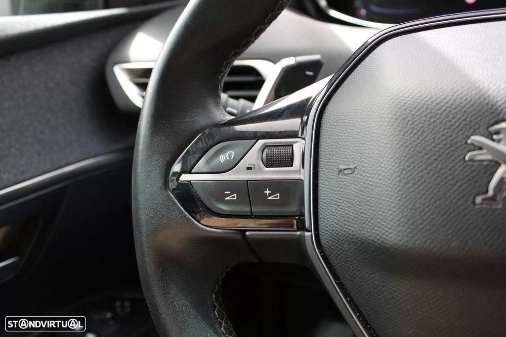 Peugeot 3008 1.5 BlueHDi Allure Pack EAT8 - 13
