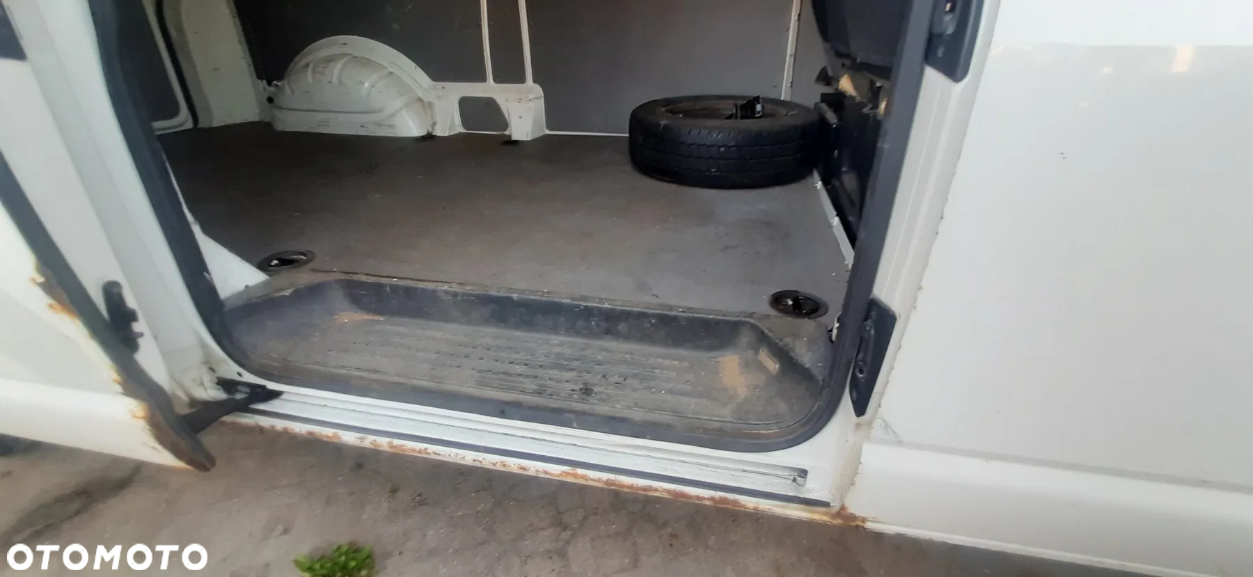 Volkswagen Transporter T 5 - 6