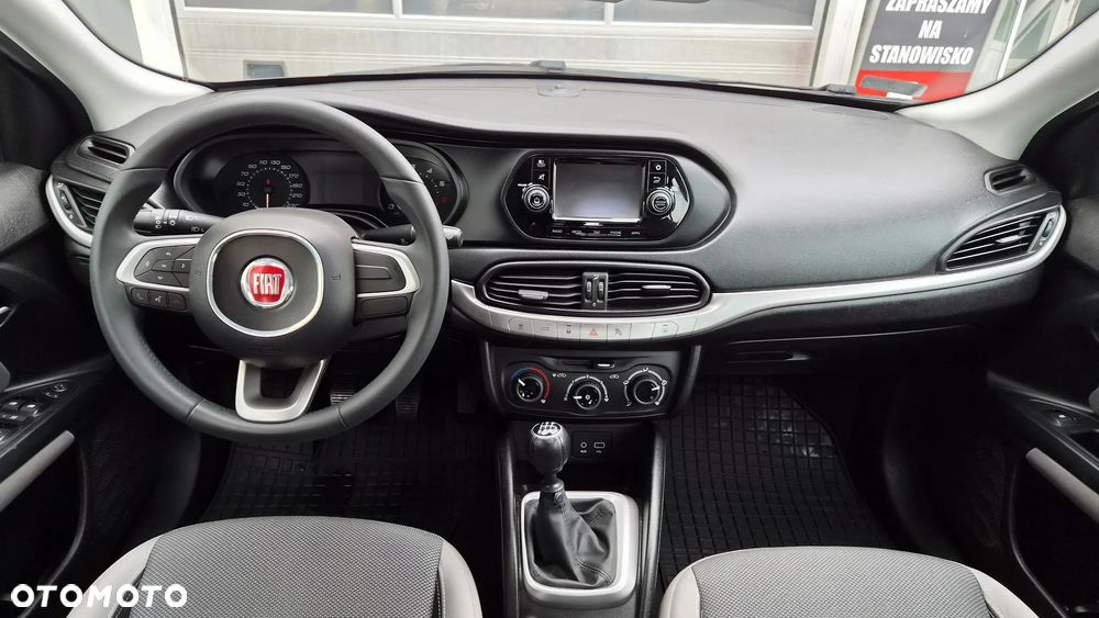 Fiat Tipo 1.4 16V Easy - 12