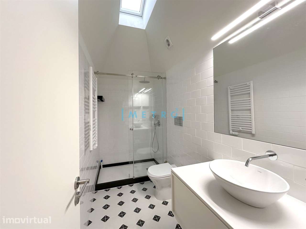 Apartamento T0 Venda em Cedofeita, Santo Ildefonso, Sé, Miragaia, São - Grande imagem: 3/9