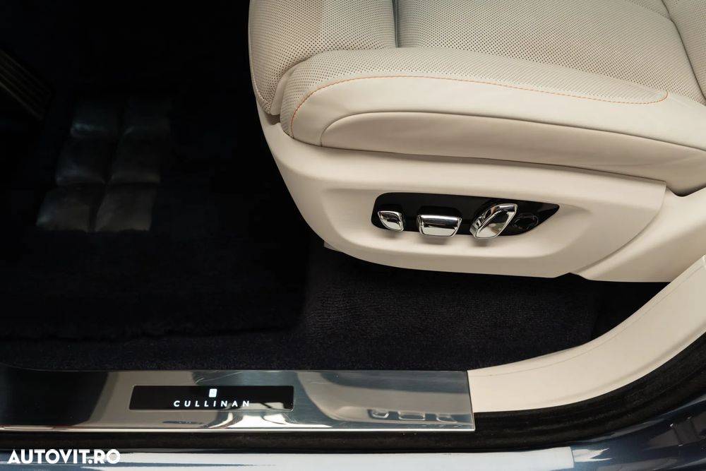 Rolls-Royce Cullinan Standard - 15