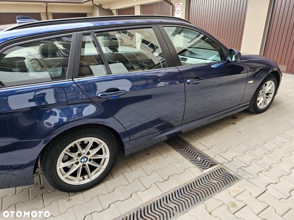BMW Seria 3 ver-320d-dpf - 7