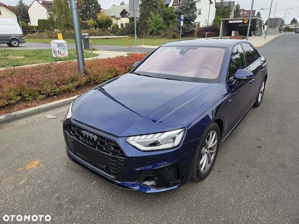 Audi A4 - 1