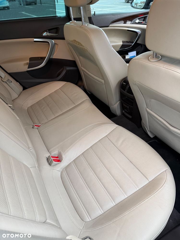 Opel Insignia 2.0 Bi Turbo CDTI 4x4 - 17