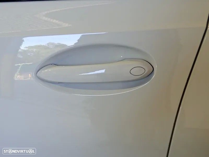 BMW 320 e Pack Desportivo M Auto - 9