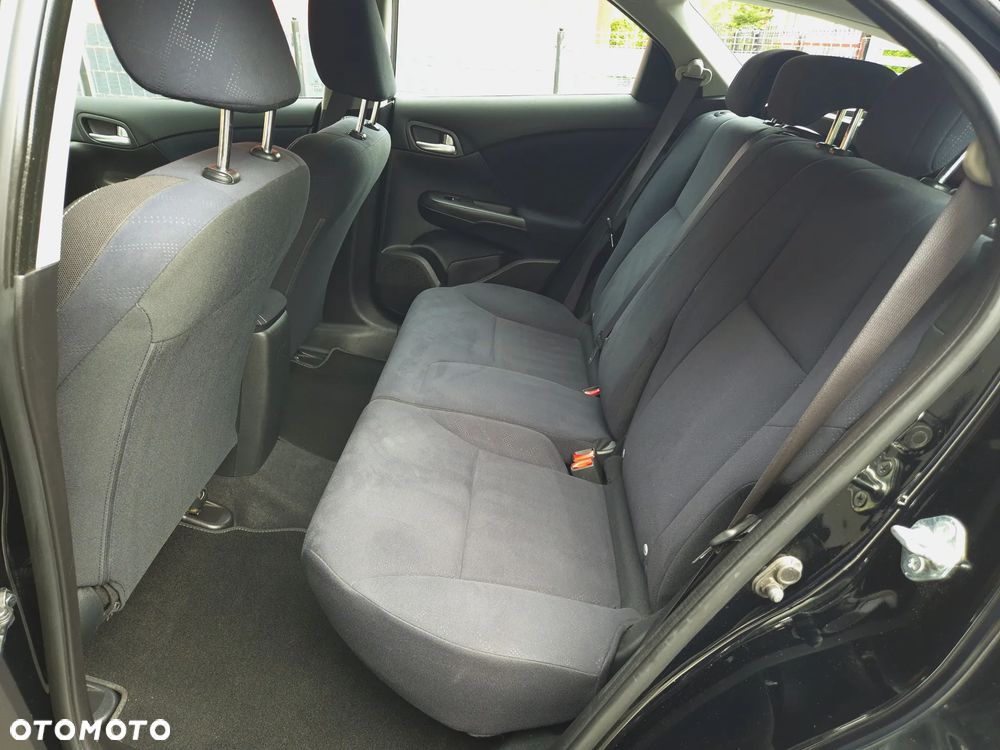 Honda Civic 1.8 i-VTEC Comfort - 26