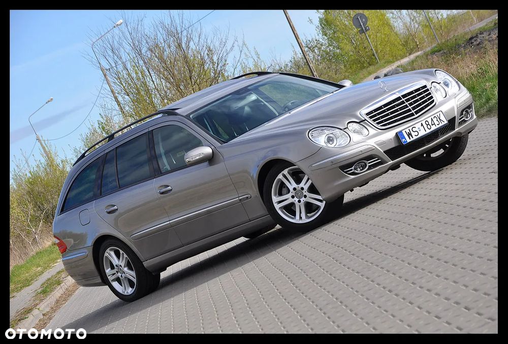 Mercedes-Benz Klasa E 500 T Avantgarde - 22