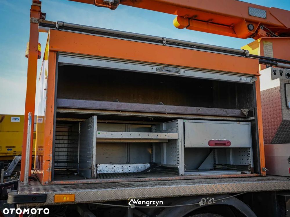 MAN MAN 14.170F Podnośnik koszowy - pojazd dwudrogowy do obsługi sieci trakcyjnej - 17