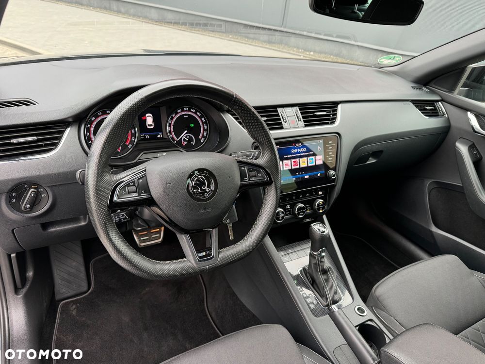 Skoda Octavia 2.0 TDI SCR RS DSG - 6