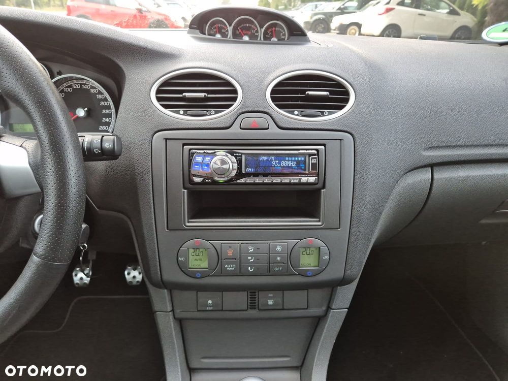 Ford Focus 2.5 ST - 11