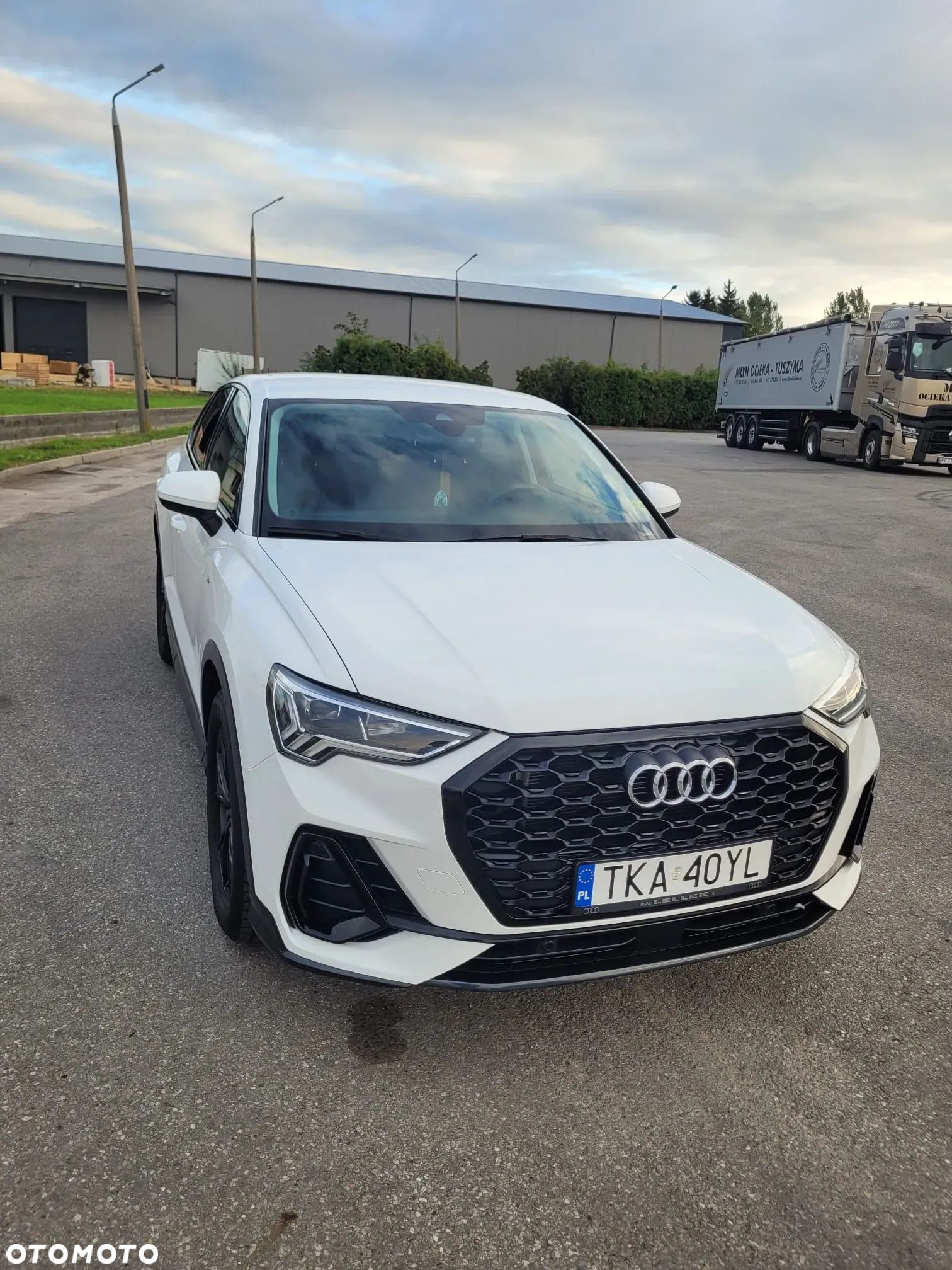Audi Q3 - 1