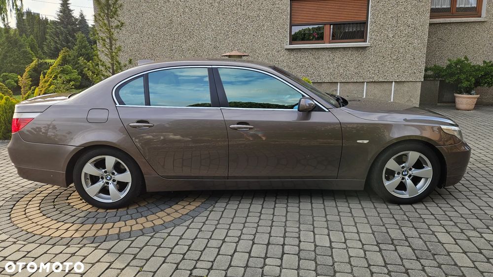 BMW Seria 5 520i - 2