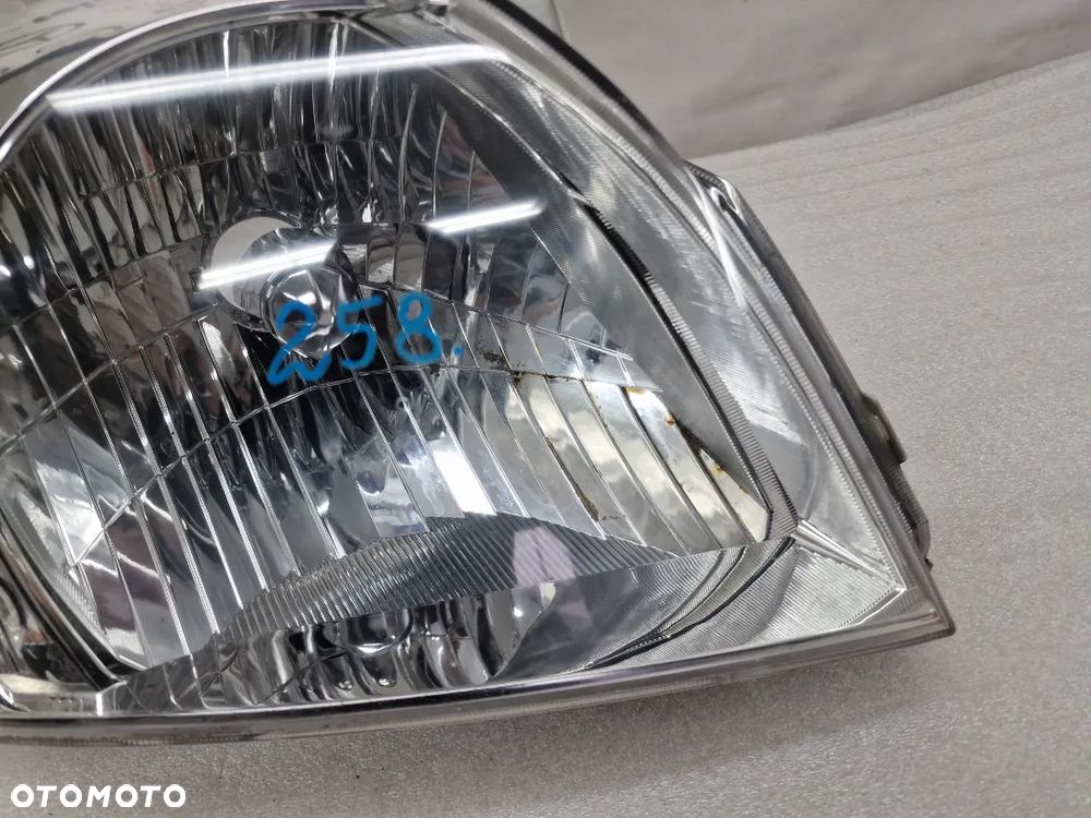 TOYOTA LAND CRUISER / LANDCRUISER 03-08 PRAWA LAMPA PRZEDNIA PRZÓD , NR KOITO 60-95 , NR AUKCJI LL258 - 6