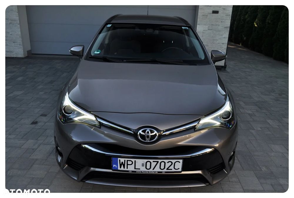 Toyota Avensis Touring Sports 1.8 Multidrive S Business Edition - 10