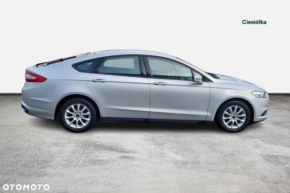 Ford Mondeo 2.0 TDCi Titanium PowerShift - 4