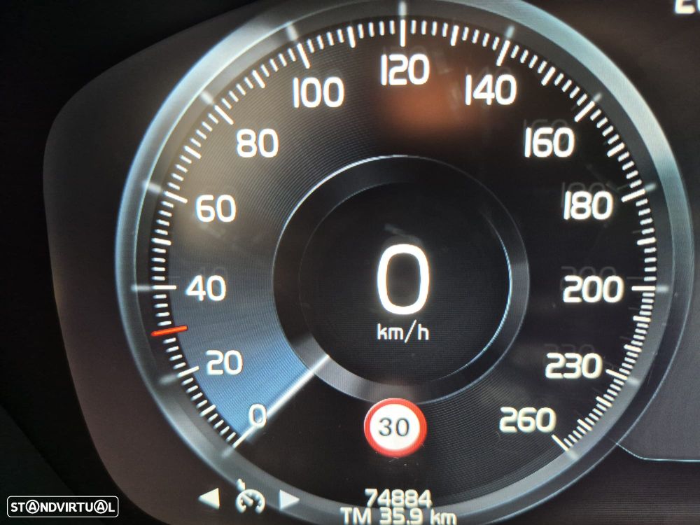 Volvo V60 2.0 B4 Inscription Geartronic - 28