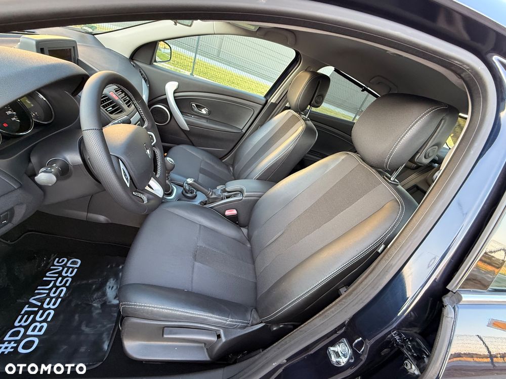 Renault Fluence 2.0 16V Privilege - 25
