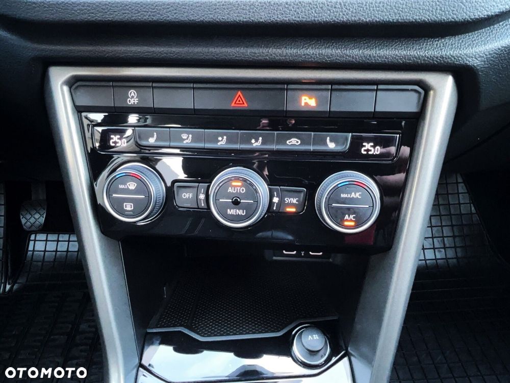 Volkswagen T-Roc 1.5 TSI ACT Advance - 29