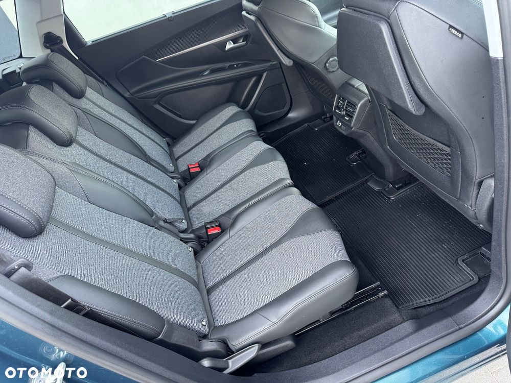 Peugeot 5008 BlueHDi 130 EAT8 Allure - 29