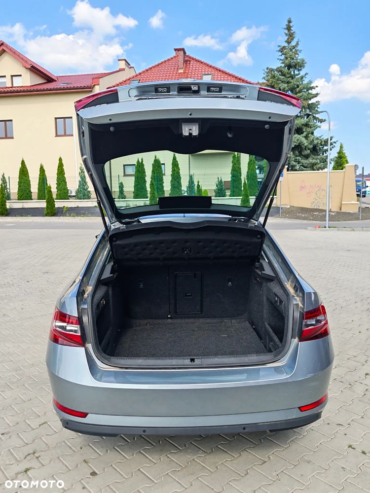 Skoda Superb 1.5 TSI ACT DSG Style - 9