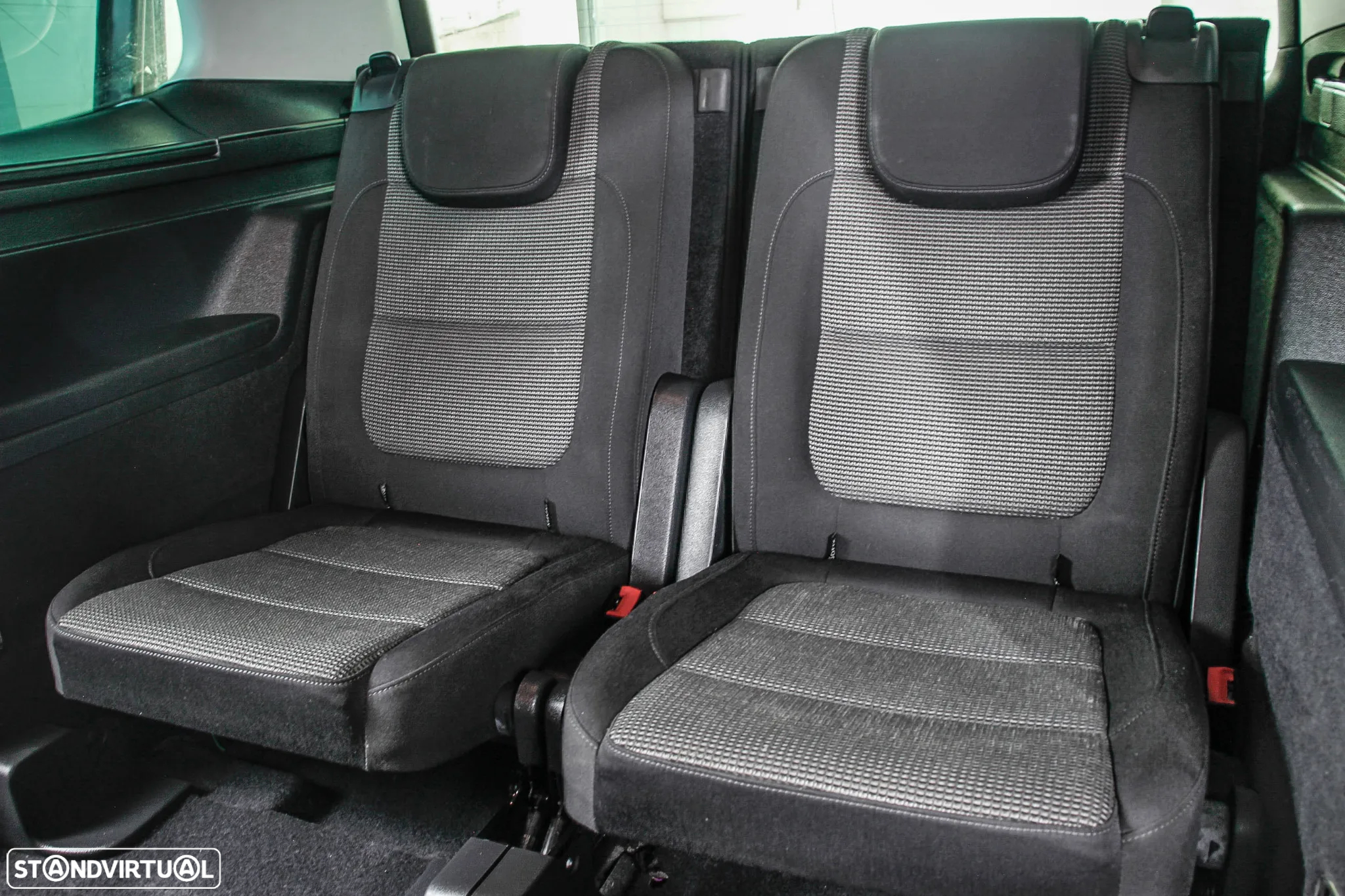 VW Sharan 2.0 TDI Confortline - 10