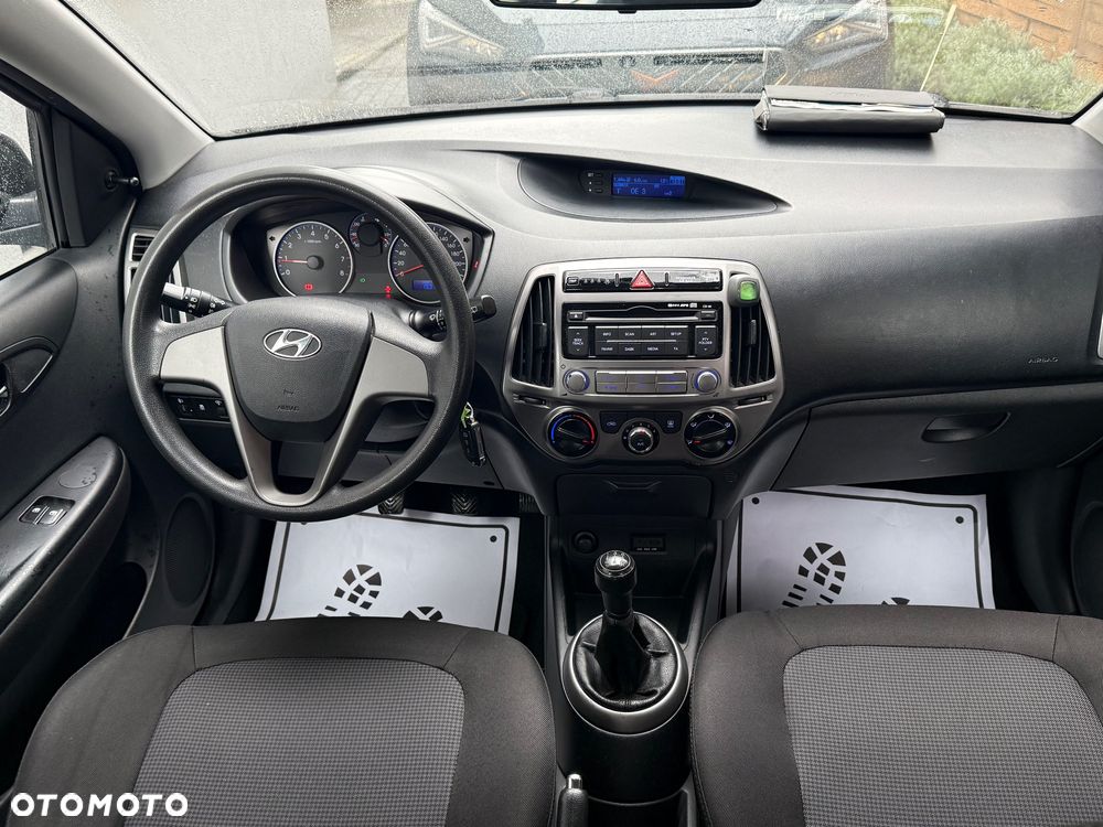 Hyundai i20 1.2 Fifa World Cup Edition - 6