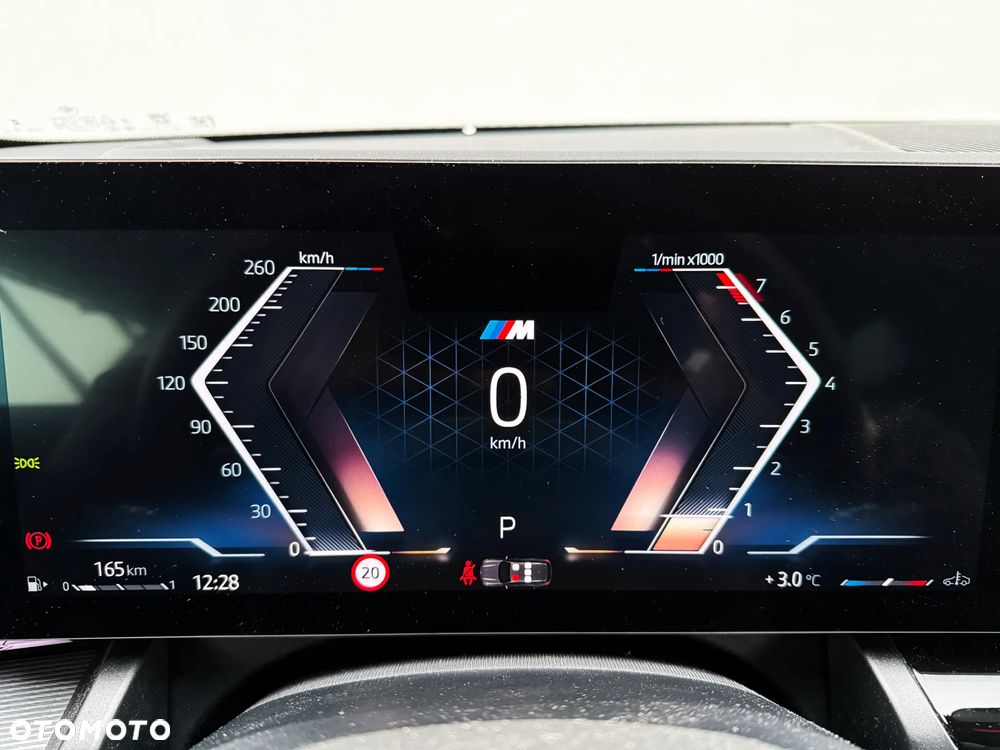 BMW Seria 5 520i - 34