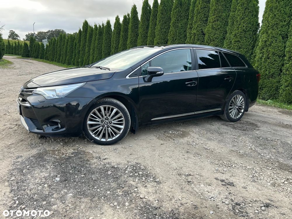 Toyota Avensis 2.0 D-4D Prestige - 2