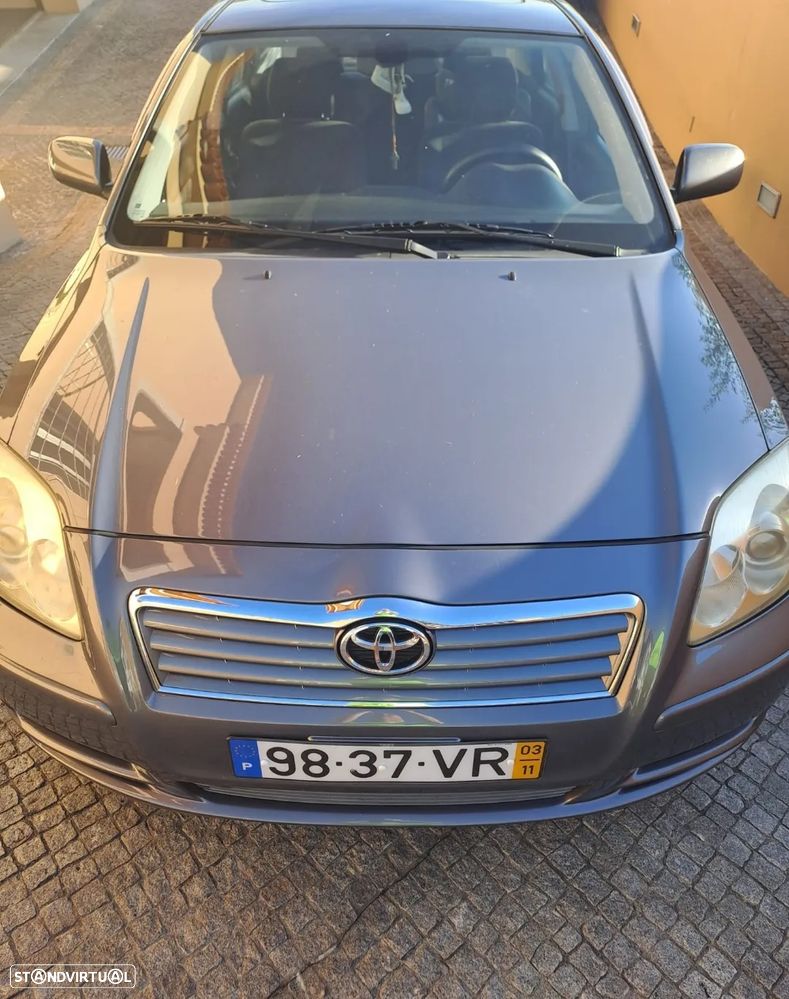 Toyota Avensis SD 2.0 D-4D Sol TA - 2