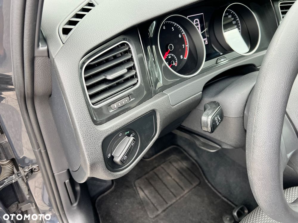 Volkswagen Golf 1.0 TSI (BlueMotion Technology) Comfortline - 15
