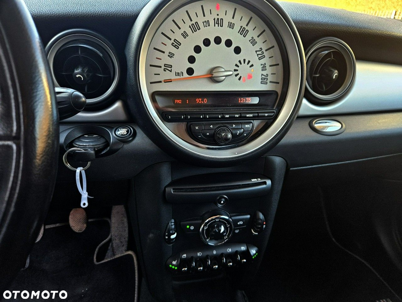 MINI ONE Standard - 14