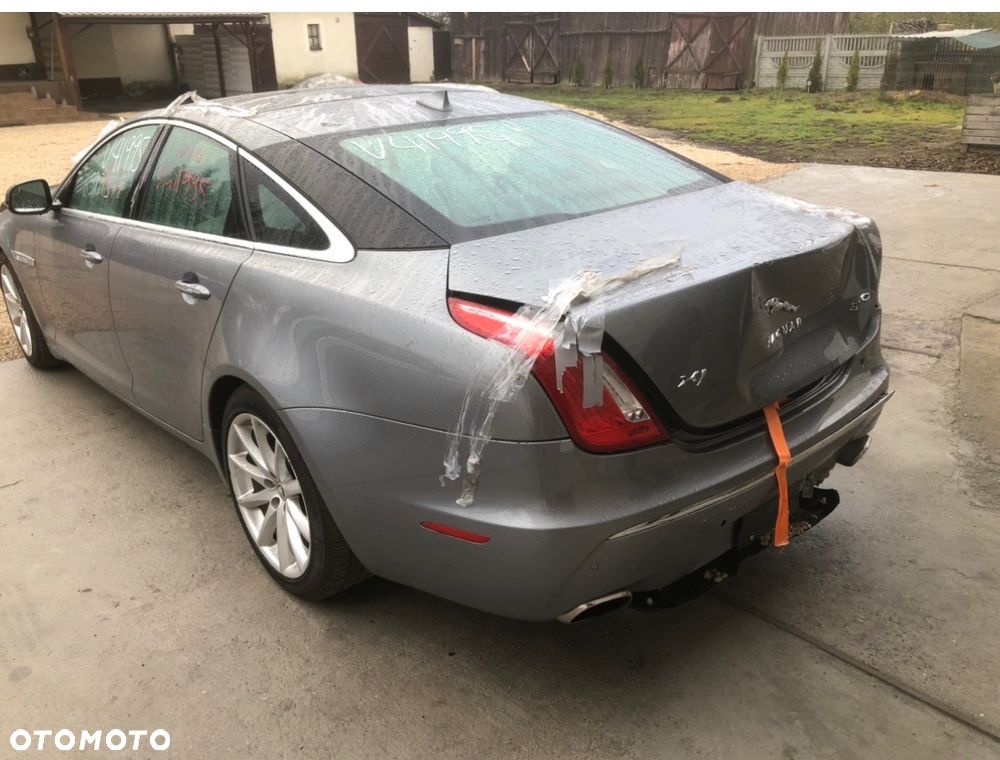 Jaguar XJ 3.0 V6 Kompressor Premium Luxury - 21