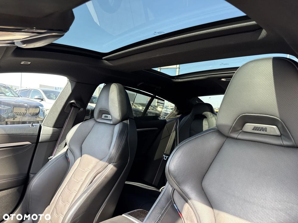 BMW Seria 8 - 13
