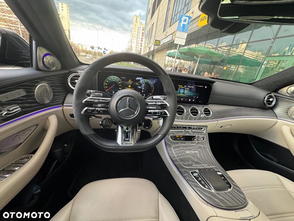 Mercedes-Benz Klasa E - 36