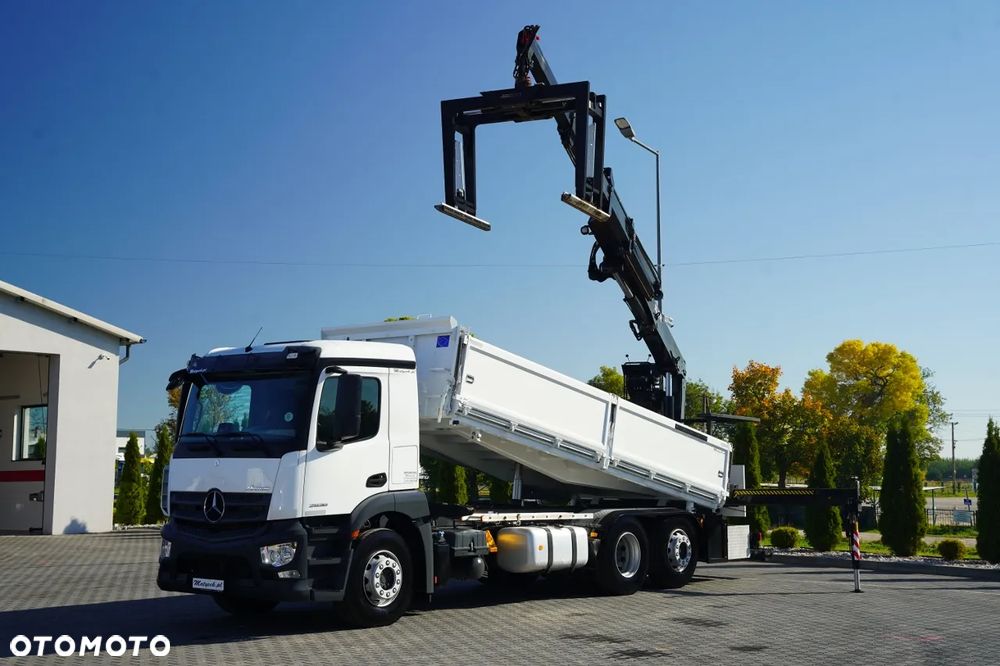 Mercedes-Benz Arocs
