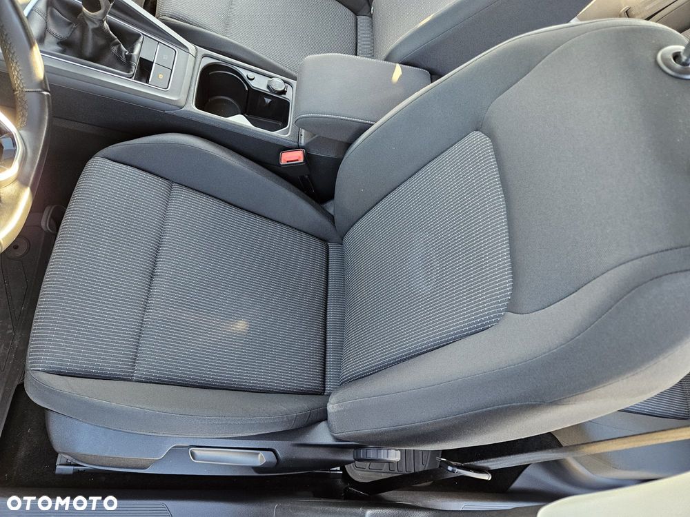 Volkswagen Golf 2.0 TDI Life - 23