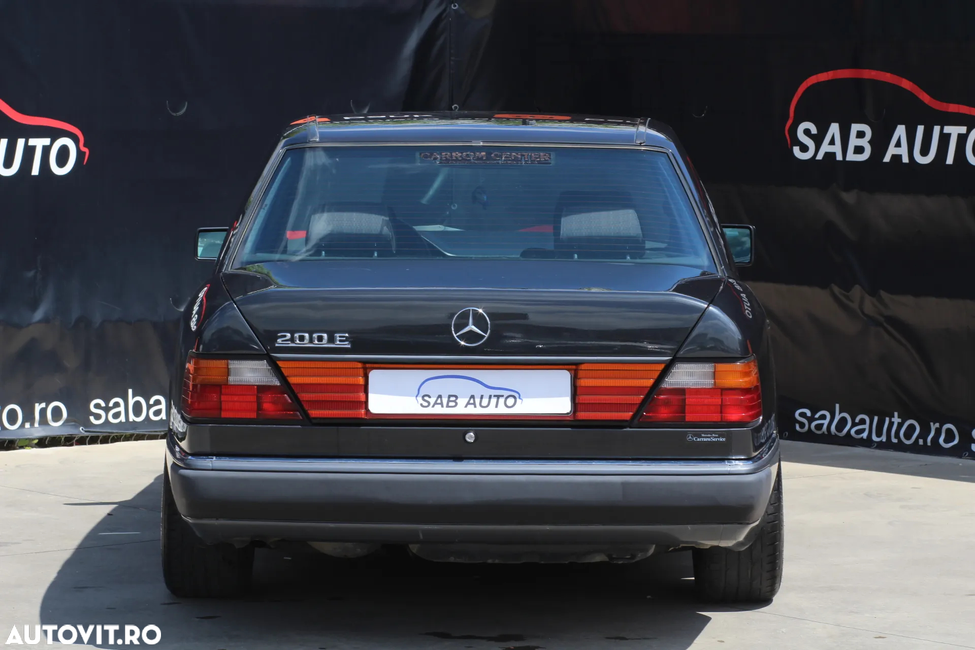 Mercedes-Benz E - 14