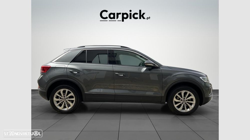 VW T-Roc 1.5 TSI Urban DSG - 7