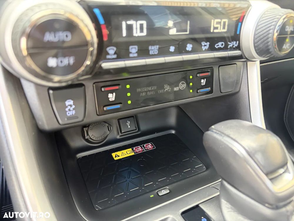 Toyota RAV4 2.5 VVT-iE 4x4 Luxury Premium - 36