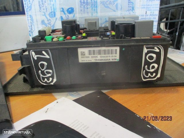 Caixa Fusiveis 13430533AA OPEL CORSA E 2015 1.3CDTI 75CV 3P BRANCO - 3