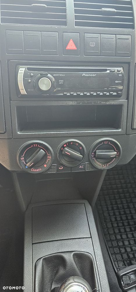 Volkswagen Polo 1.4 Fun - 14