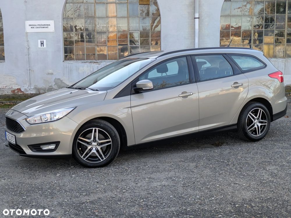 Ford Focus Turnier 1.5 EcoBoost Start-Stopp-System Business Edition - 16