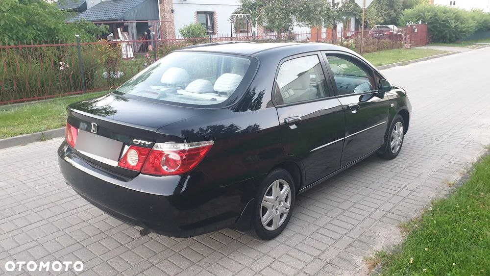 Honda City 1.4 Comfort - 8