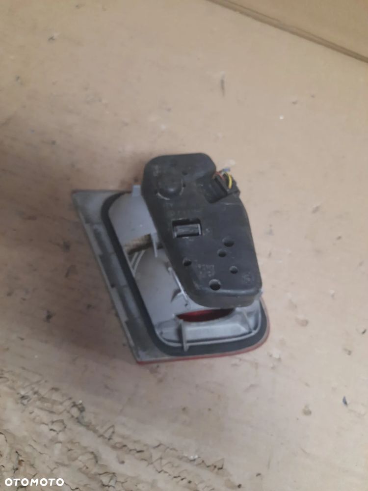 Lampa klapy tył Prawa BMW E46 sedan 98-01 - 7